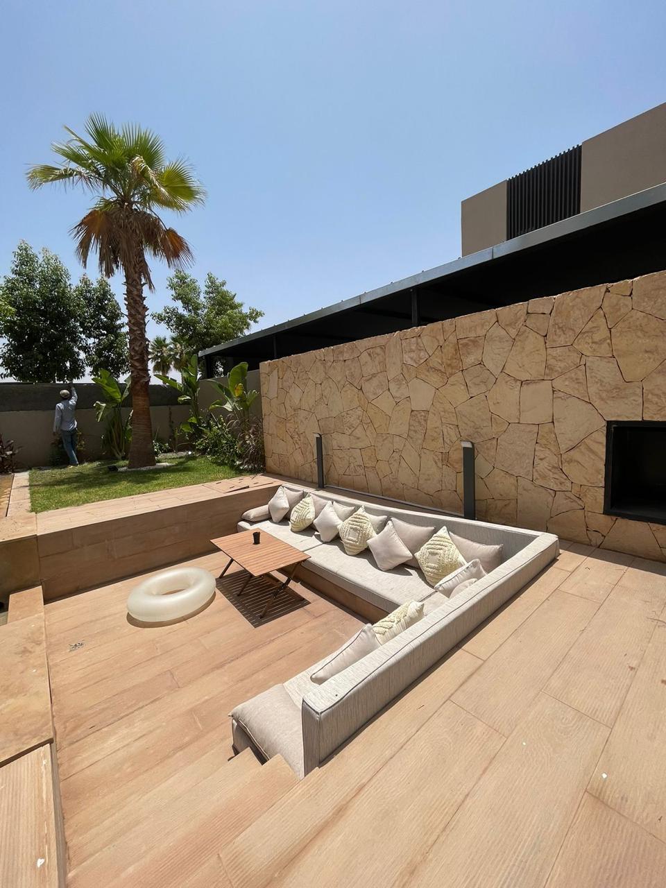 VILLA GIRO