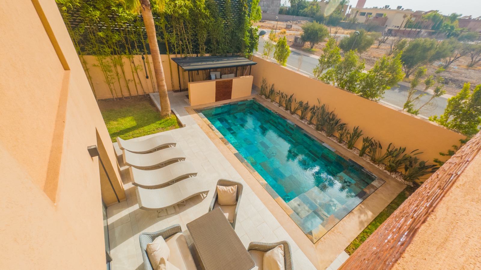 VILLA PNL