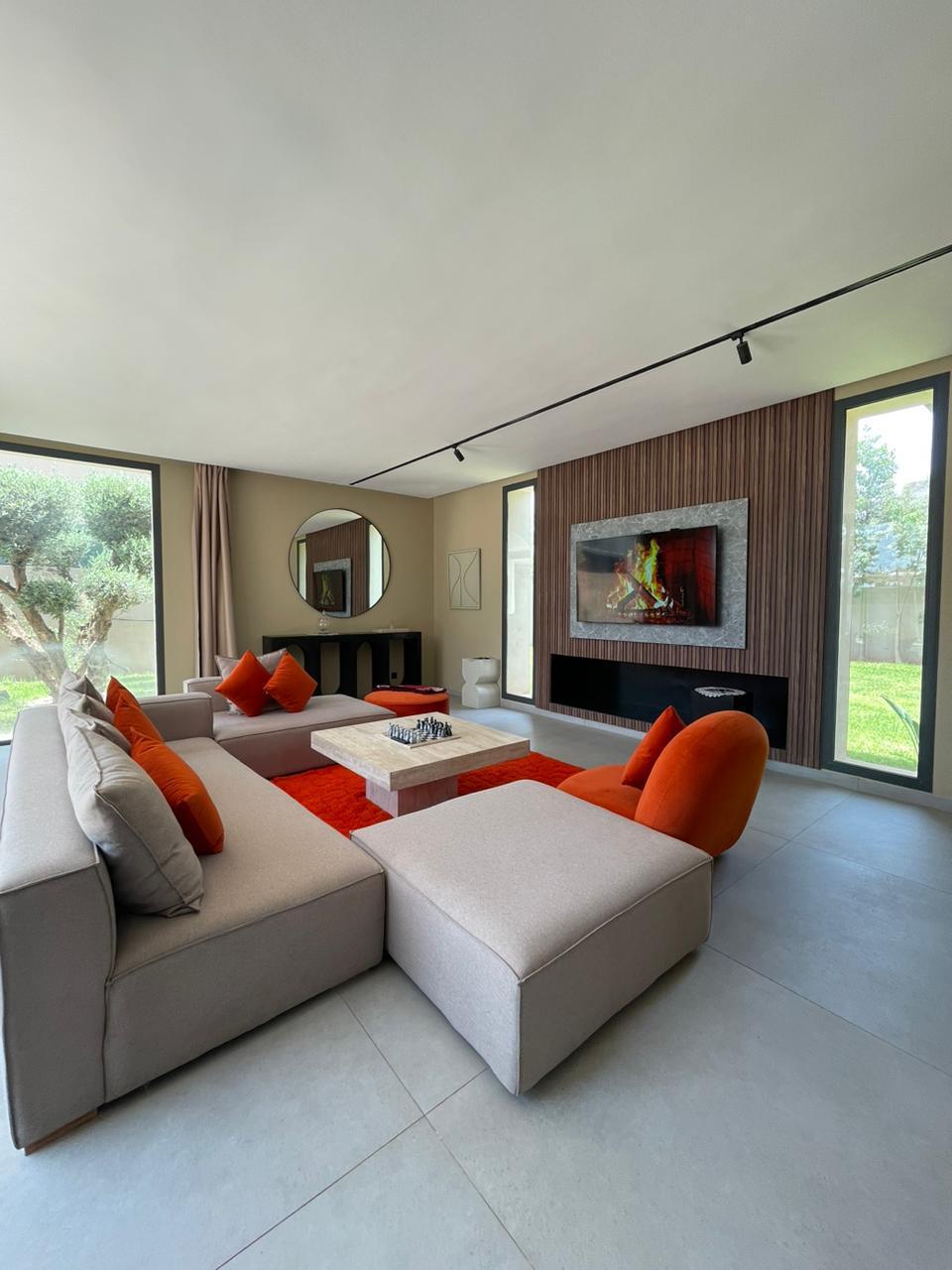 VILLA GIRO