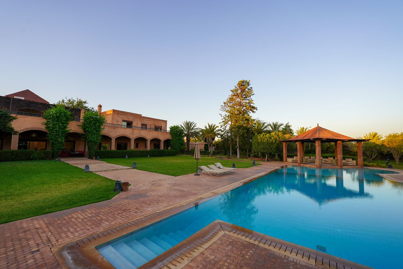 VILLA HOTELIA