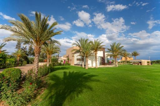 VILLA ÉROS
