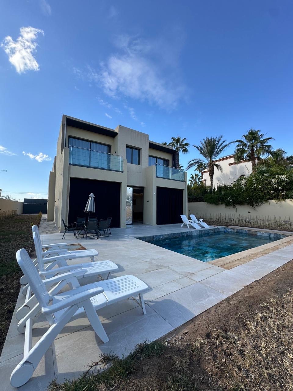VILLA BREST
