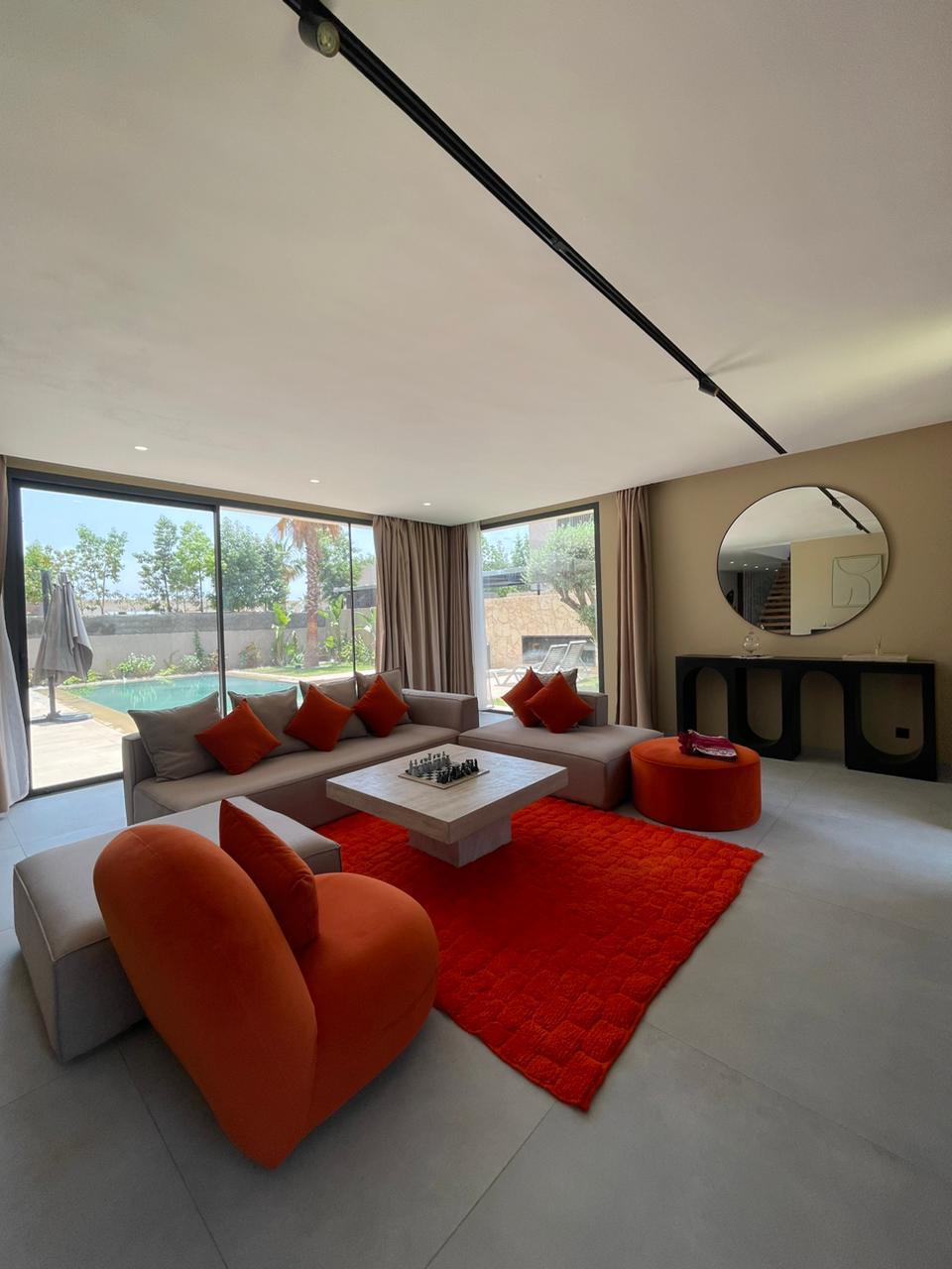 VILLA GIRO