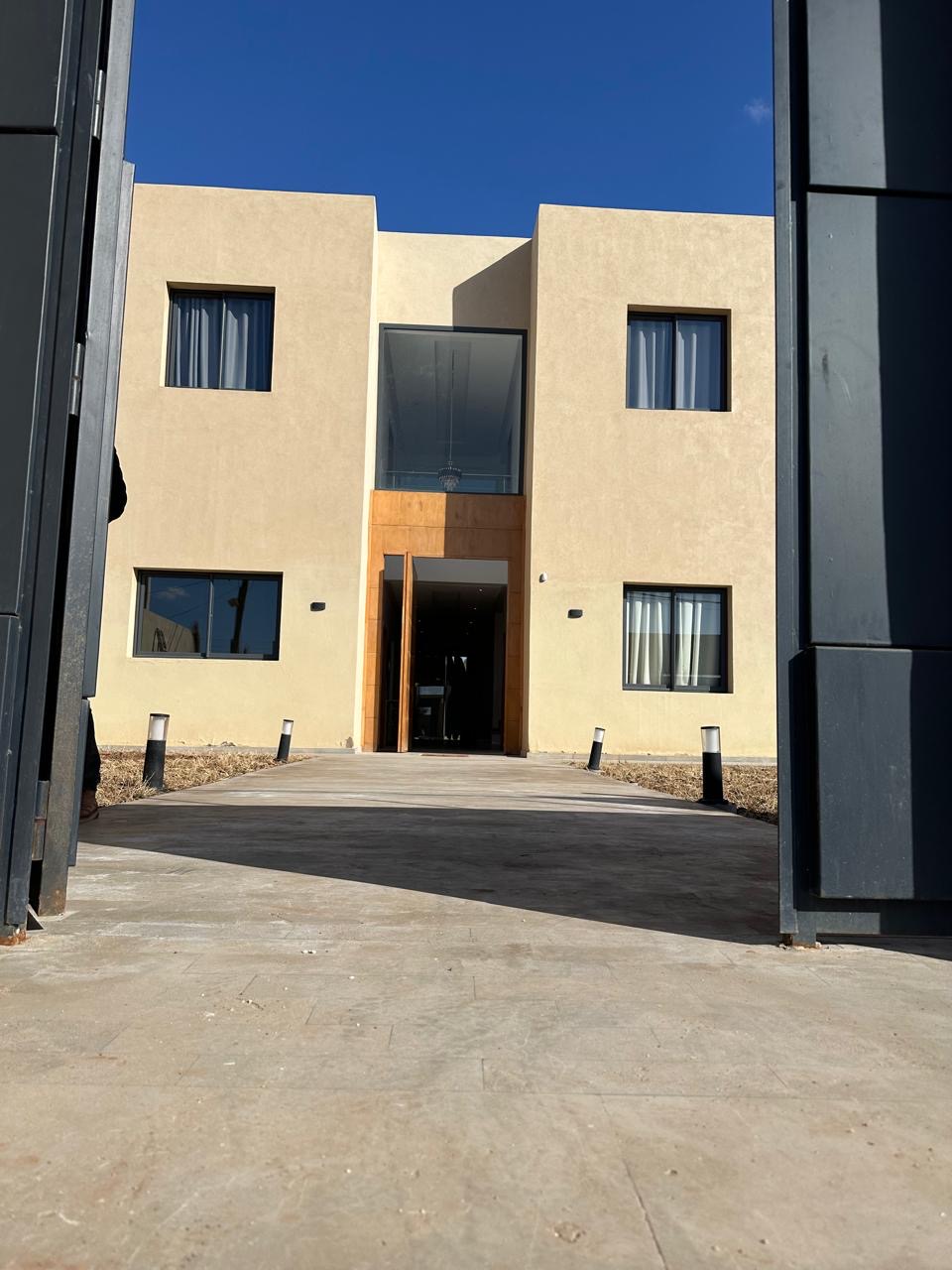 VILLA BREST